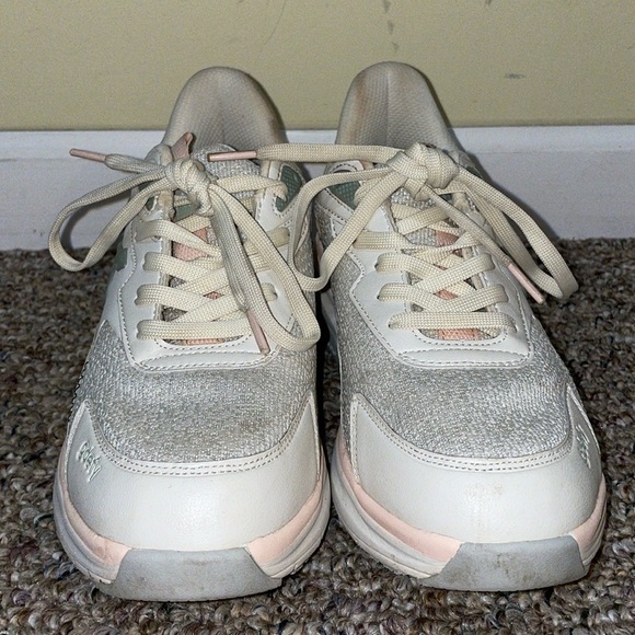 Women’s GDEFY Gravity Defyer Mighty Walk Athletic Shoes Off White/Pink - Picture 1 of 11